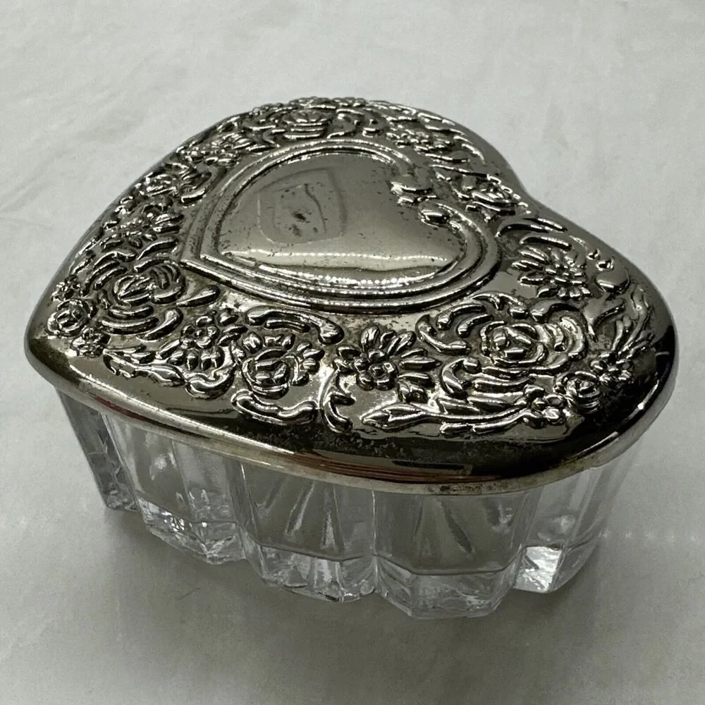 Vintage Heart Shape Silver and Glass Trinket Jewelry Box Candy Dish 3.5 in